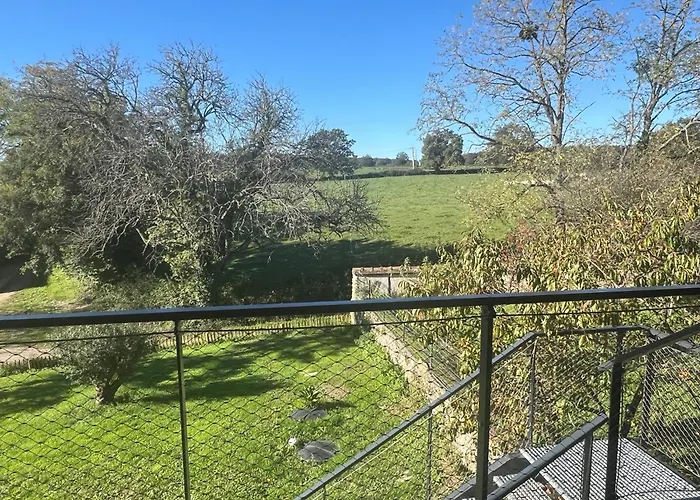 Proche Moulins アパート *